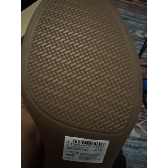 Clarks Women's Lileigh Holly Ankle Boot, Dark Brown Suede 10 M NIB NEW - Picture 4 of 7